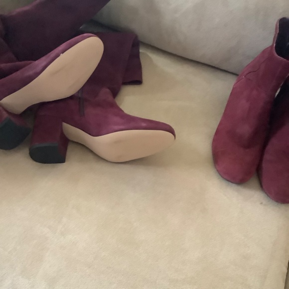 Boots - Picture 2 of 11